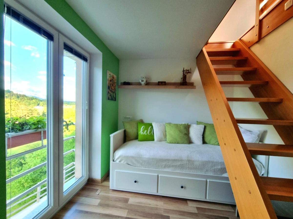 Gartnar Home -Hiska S Pridihom Domacnosti In Pogledom Na Hribe. Radovljica Eksteriør bilde