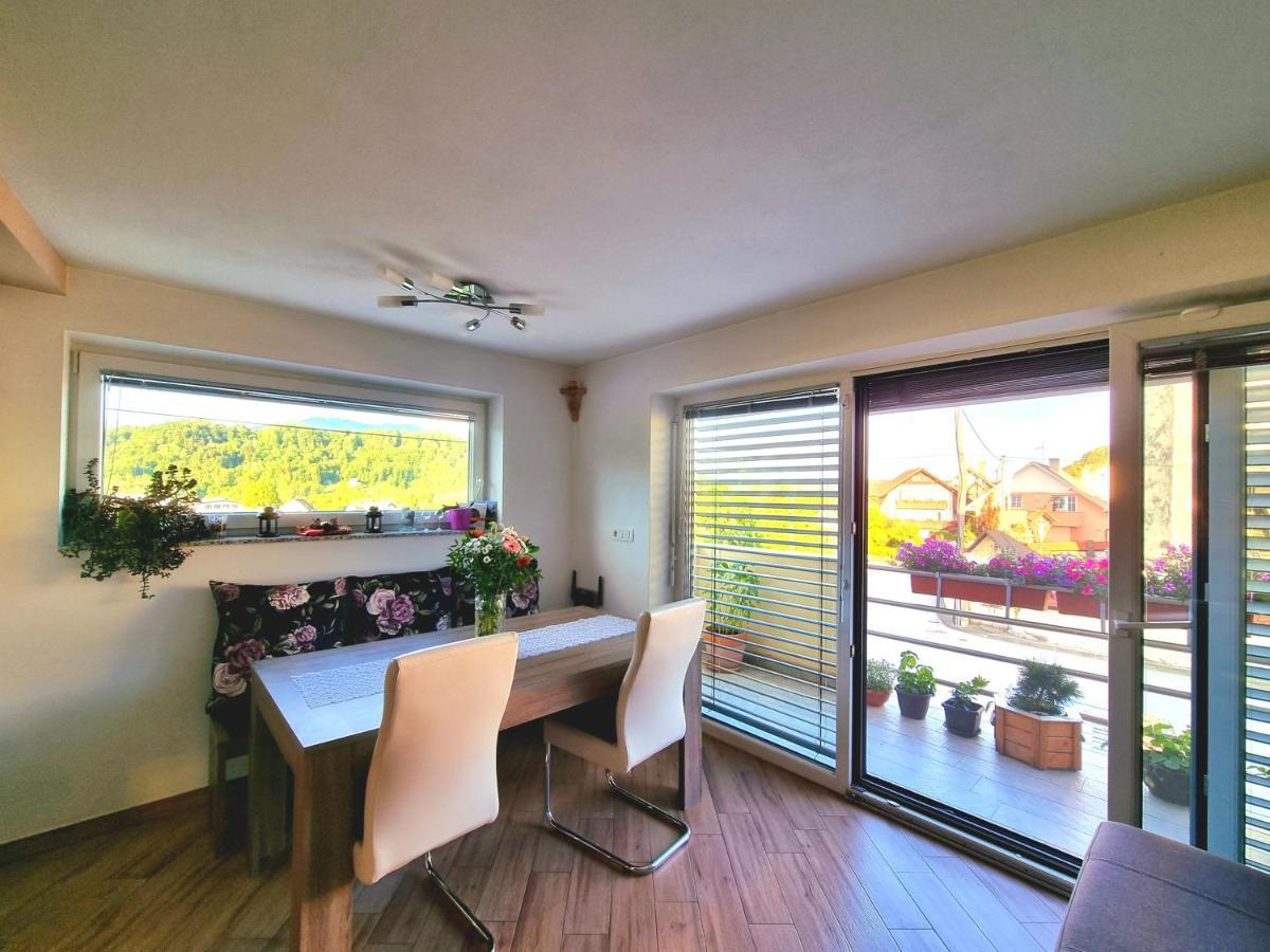 Gartnar Home -Hiska S Pridihom Domacnosti In Pogledom Na Hribe. Radovljica Eksteriør bilde